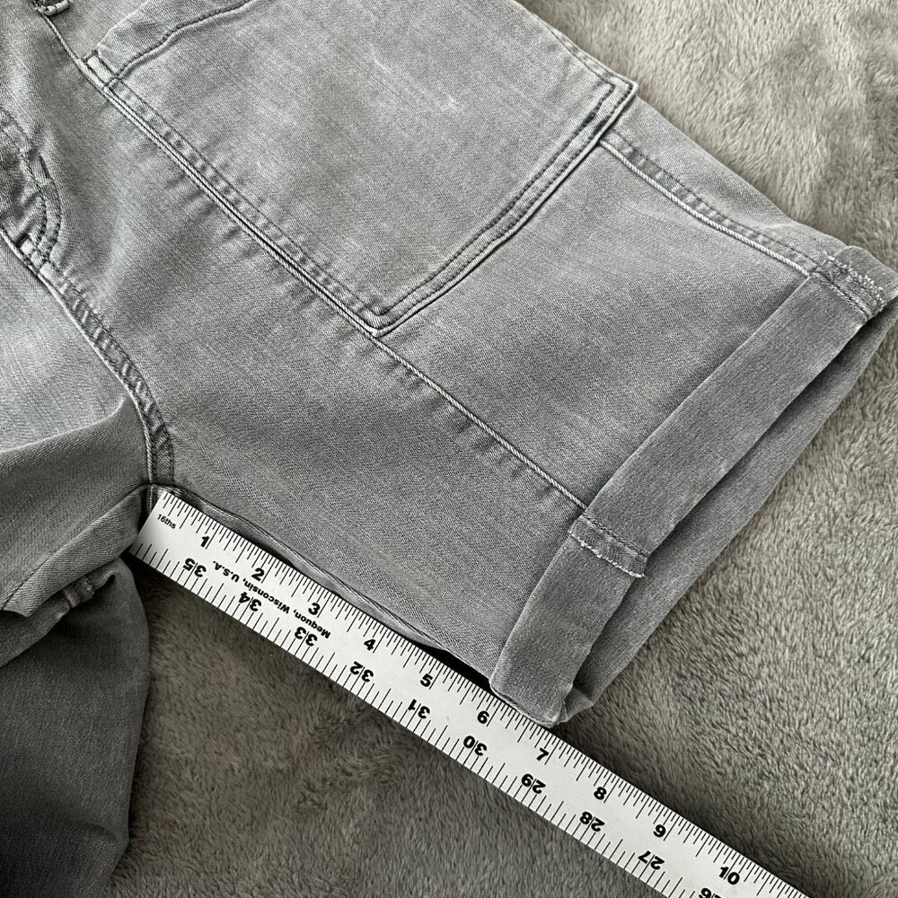 Liverpool Jeans Co Cargo Bermuda Shorts Gray Women's size 4/27 - Picture 7 of 7